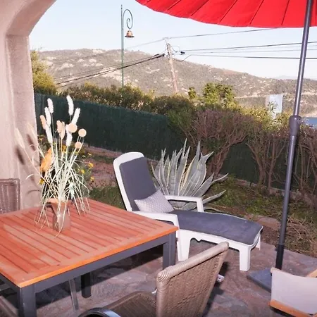 Apartment Aria