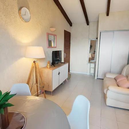 Aria Apartment