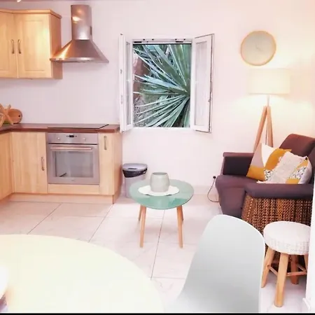 Apartment Aria